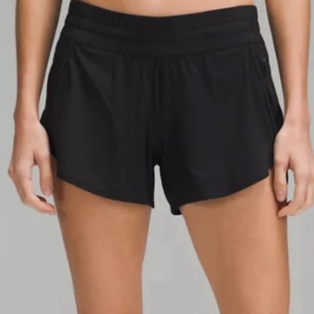 Lululemon Tracker Shorts Black 4” size 4